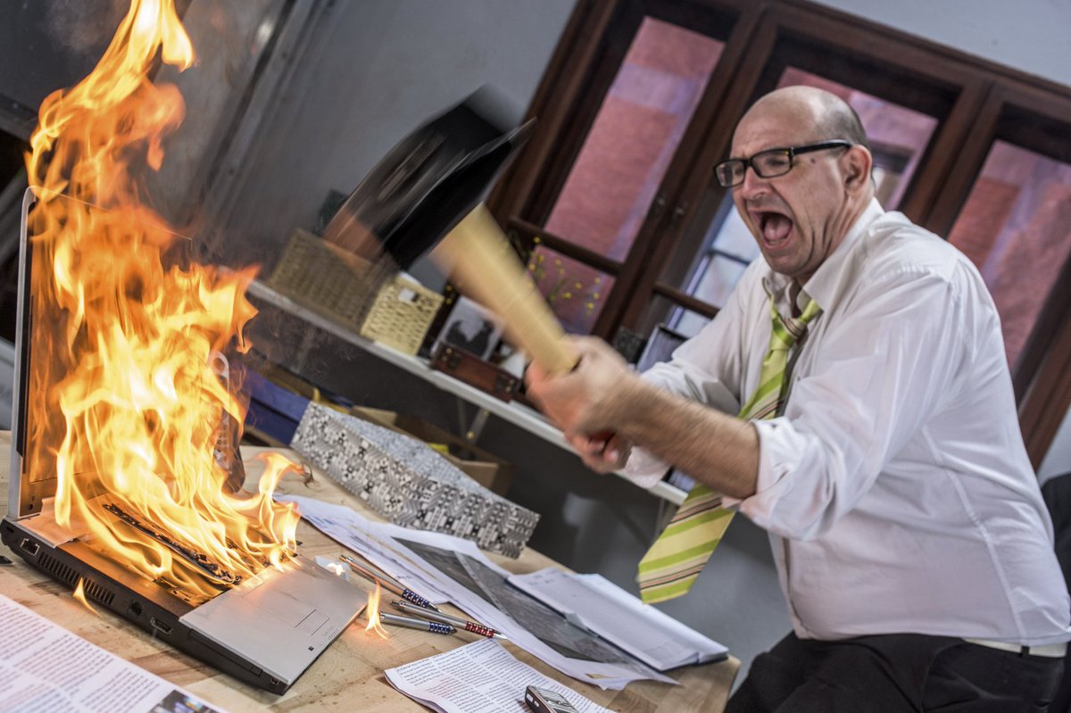 PDR_SanDiego's tweet image. Fire extinguishers can save lives. Have one on every floor remember PASS Pull, Aim, Squeeze, and Sweep. #PDSafetytip