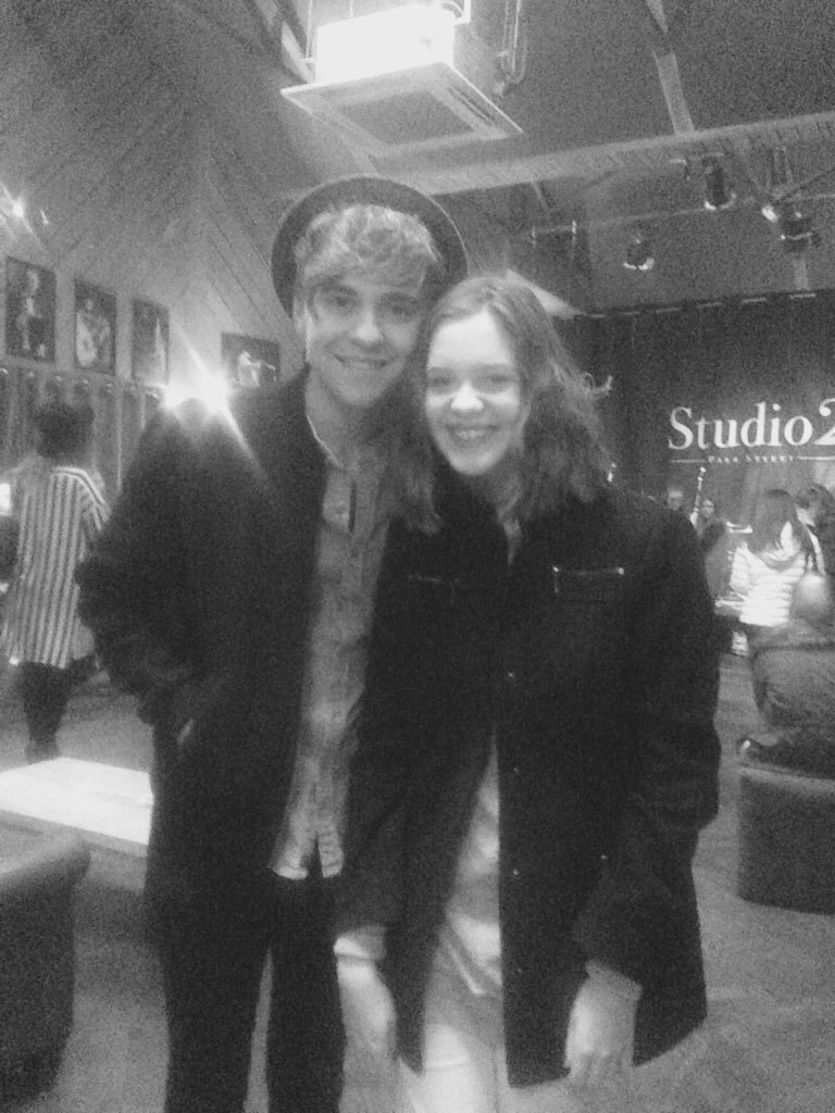 _MikeyBUpdates's tweet photo. @OTYPotter &amp; Mikey today ✨💜 https://t.co/VxTU5Q3WT2