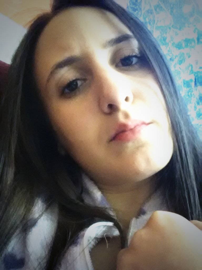 Giusinadance's tweet photo. 😴❌😴#boh #facciadelcavolo #sempreesolodormire #finalmentevacanze #16giornidipurorelax #-2🎅🎄⛄ https://t.co/s4uYeiarXV