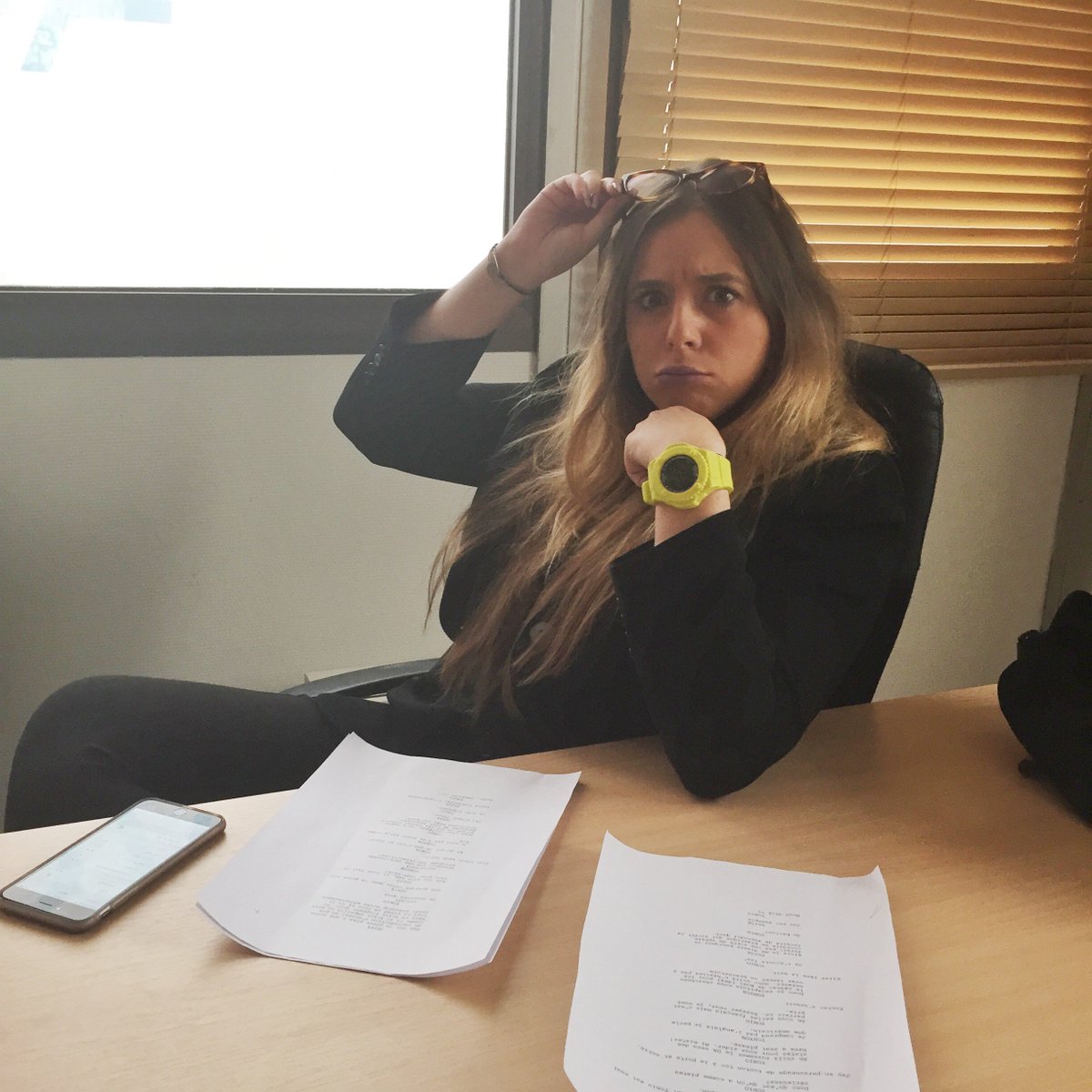 SkizzFamily's tweet photo. Hey mais en fait... t'as vu notre dernière vidéo ? #SKIZZFAMILY https://t.co/JHR79F3TCY
