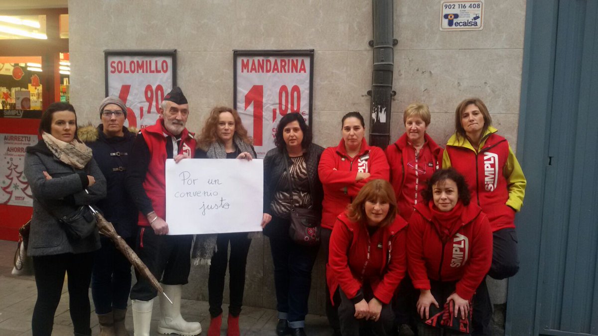 LABsindikatua's tweet photo. Paros en Durango, Basauri, Santurtzi por un convenio digno en el comercio de alimentación de Bizkaia #hitzarmenduina https://t.co/bdLFjvto4m
