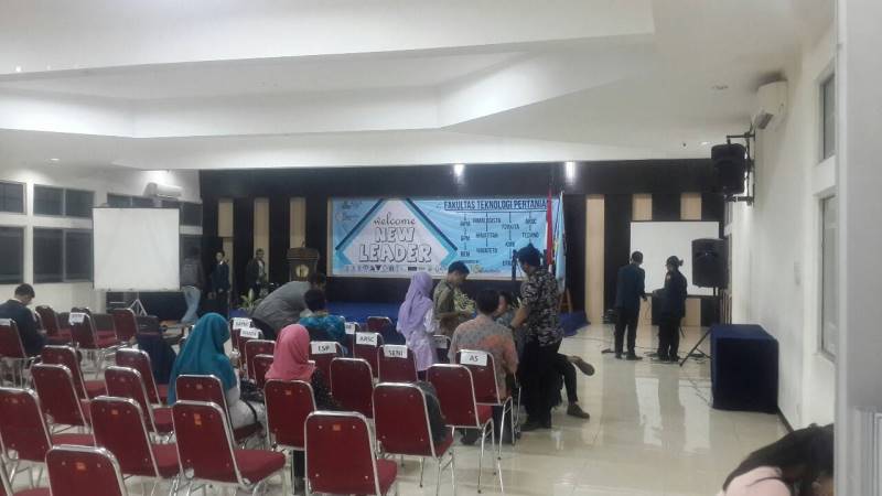 PemilwaFTP2016's tweet photo. Sebentar lagi WNL akan dimulai. Ingin lihat penyerahan jabatan secara simbolis?
Stay tune untuk info selanjutnya :) https://t.co/p6narrsv5g