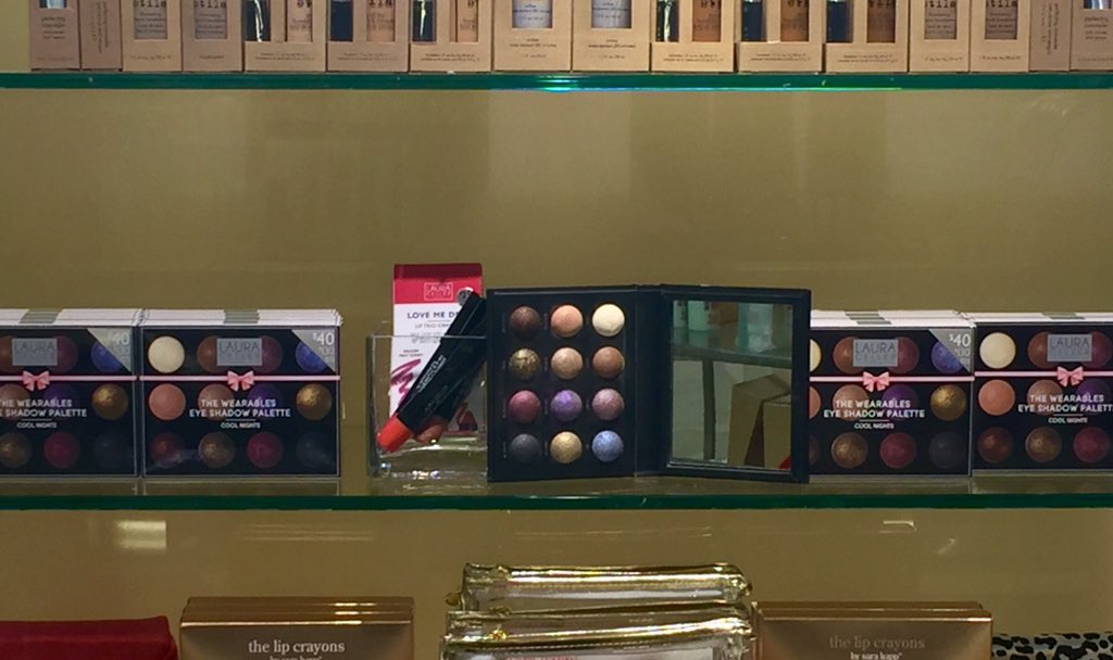 xtophermua's tweet image. Get it for Christmas....ROCK it for New Years!! *Wearables Cool Nights* @LauraGeller @Nordstrom