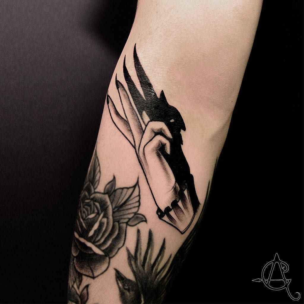TattooScratch's tweet photo. Beautiful piece by @anna_giongo @scratchlinetattoo #scratchlinetattoo #kentishtown #kentis… https://t.co/rgyIxSzbdZ https://t.co/wrpzGRQ8lV