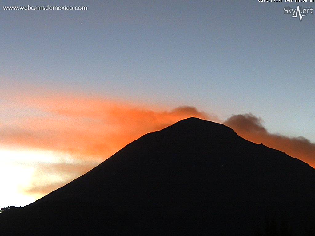 webcamsdemexico's tweet image. Así amanece este día en el Volcán @Popocatepetl_MX. Vista Amecameca #EdoMex