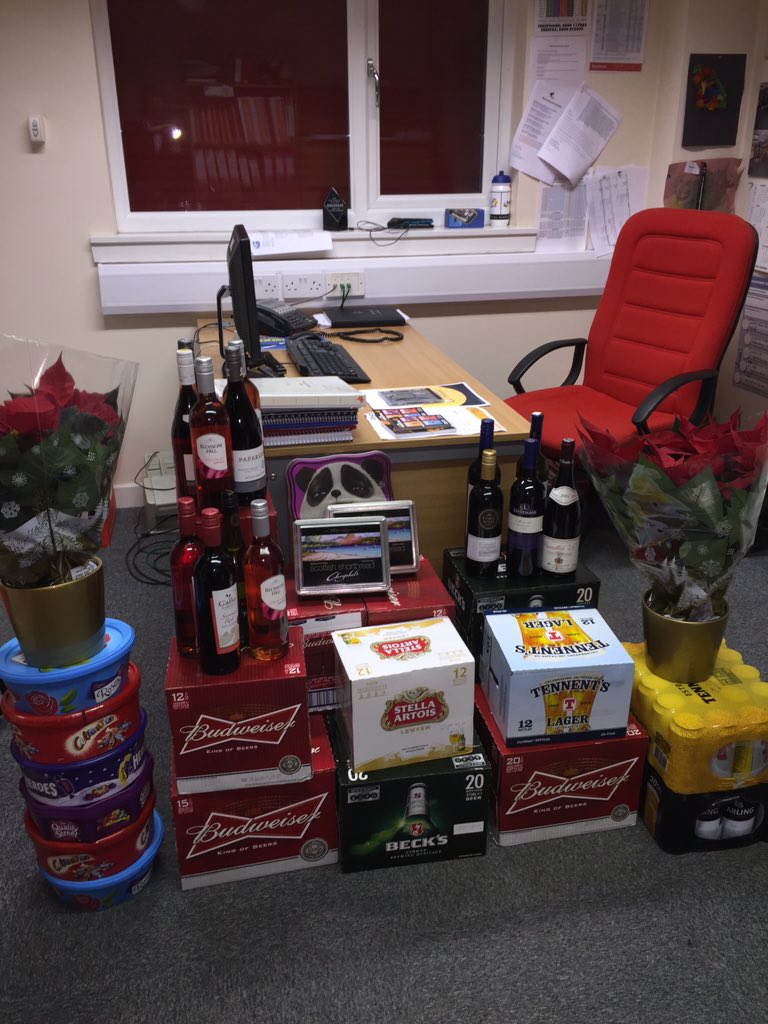 buildbase_law's tweet photo. This is how much we are our customers favourite, kindly handed in by a few of our great customers!!!#mbbb2015 https://t.co/loxJgTtK5J