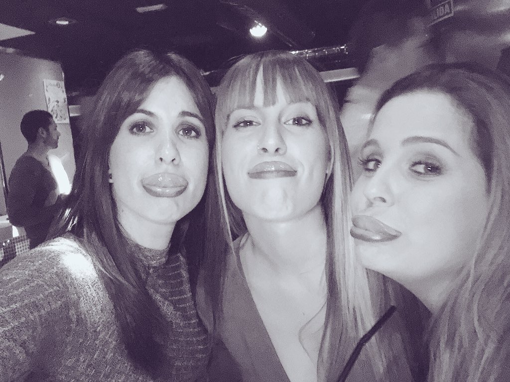 Nuria789's tweet photo. Bonicas 🤓 https://t.co/vFG2OENlR0