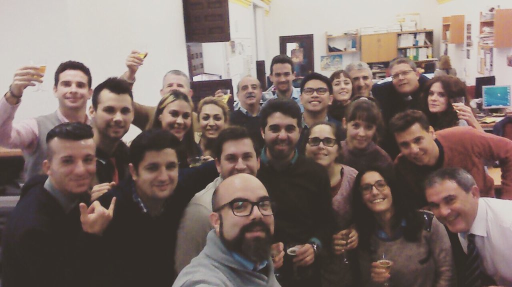 JpKanR's tweet photo. Desde #Marketing y #Comunicacion d @ucam_universidad os deseamos #FelizNavidad 😄⛄️ https://t.co/fWe75OKRpU