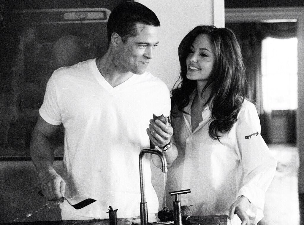 GuyCandy_'s tweet photo. Angelina Jolie and Brad Pitt are the ultimate relationship goals! https://t.co/ewrIFkaR7S