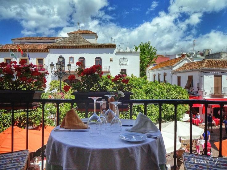 MARBELLATURISMO's tweet photo. Un paseo por los sentidos ❤ A tour through the senses
Plaza de Los Naranjos Orange (Tree) Square 
#Marbella #travel https://t.co/g532Y9QrEw