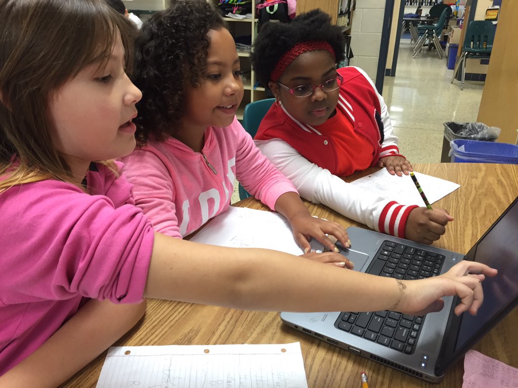 rbmartinette's tweet photo. Awesome collaboration on their @DefinedSTEM Consumers and Producers presentation @JdeppsJessica https://t.co/8S5b6ZxcDz