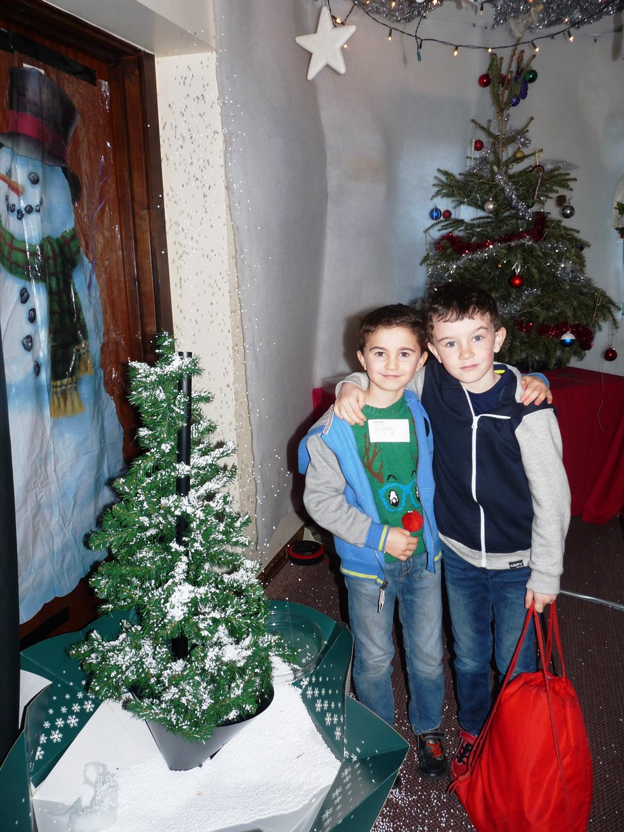 DownsendP's tweet photo. Christmas at D+ is upon us and we have had a great morning so far.... https://t.co/kjYRMbWhgC
