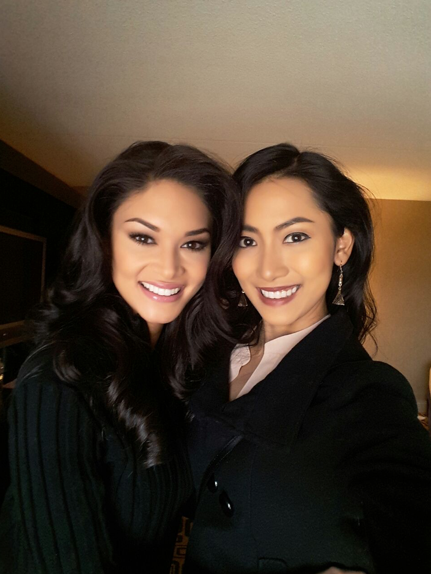 MissUniverse's tweet photo. #MissUniverse Myanmar, my roommate, came to say goodbye. I'm so lucky to have met so many amazing women. -Pia https://t.co/wZdR0DaMvv