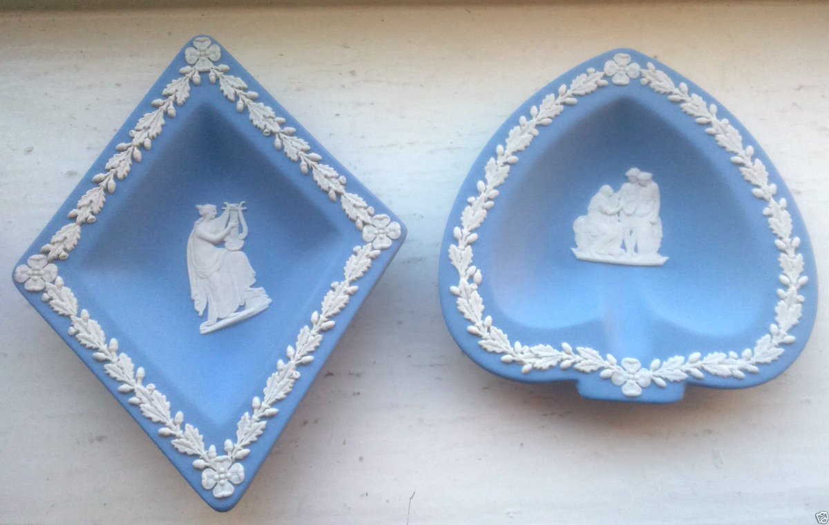 Seraphimslair's tweet image. #Wedgwood~#Jasperware~#DancingHours~#Bicentenary #Clock #vintage #ceramics #eBay #USA #Xmas 
ebay.co.uk/itm/-/22197620…