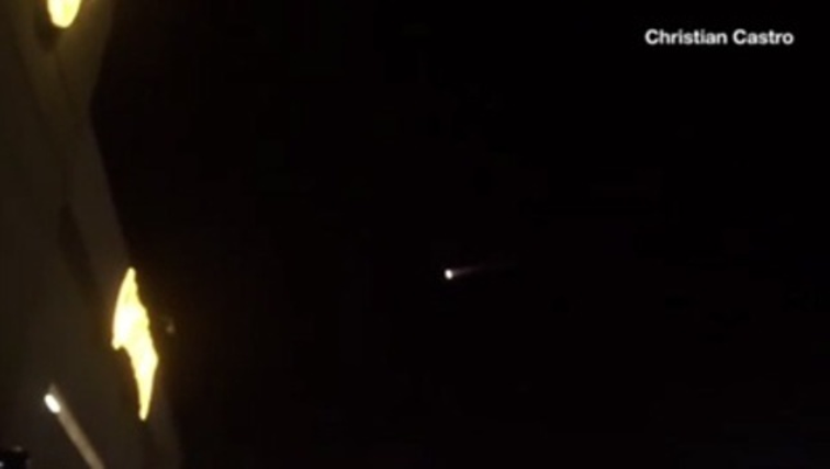Mysterious streak lights up night sky on the west coast. #local10 bit.ly/1RG5qfW?utm_me… https://t.co/nSbobJtS8Y