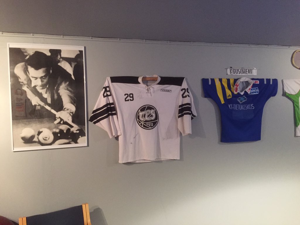 jussihaapakoski's tweet photo. Firman tiloissa alkaa sisustus olla valmista. @HCTPS #legendaKarraKuusiniemi #htgroup https://t.co/CKpGYhguzk