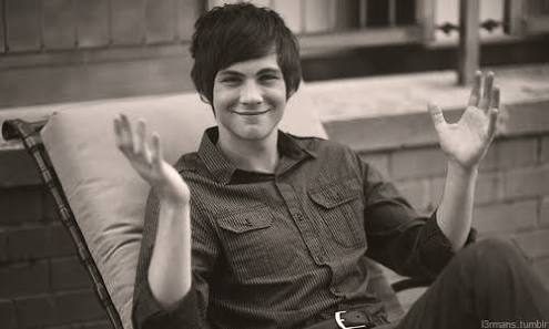 chseone's tweet photo. logan lerman https://t.co/3FmhpKNKbd