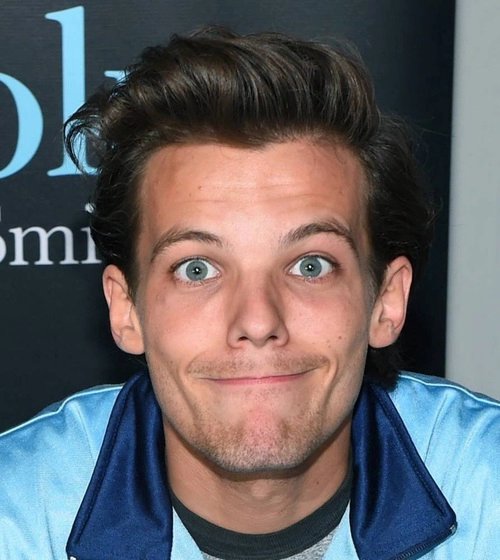 SHJ4EYUN's tweet photo. World: Tomorrow is Christmas Eve.
1D Fandom: No. Tomorrow is Louis' Birthday!
#HappyBirthdayLouis https://t.co/Pmun2vyS9W