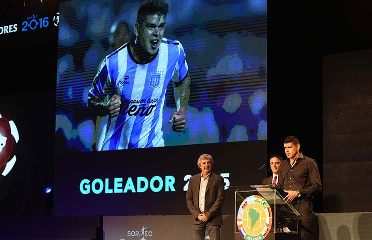 CONMEBOL's tweet photo. Gustavo Bou: "Yo soñaba jugar la Libertadores, nunca soñé ser el goleador" https://t.co/1GyOxqAxWb #CBL2016 https://t.co/uV5HafEOd3