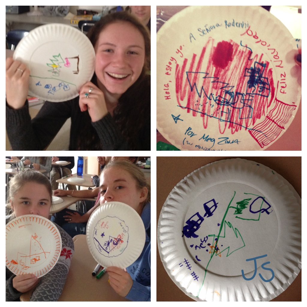 Aula232's tweet photo. ¡Qué artísticos son mis alumnos de Periodo 3! #paperplategame #FelicesFiestas https://t.co/eoUWNwCjcS