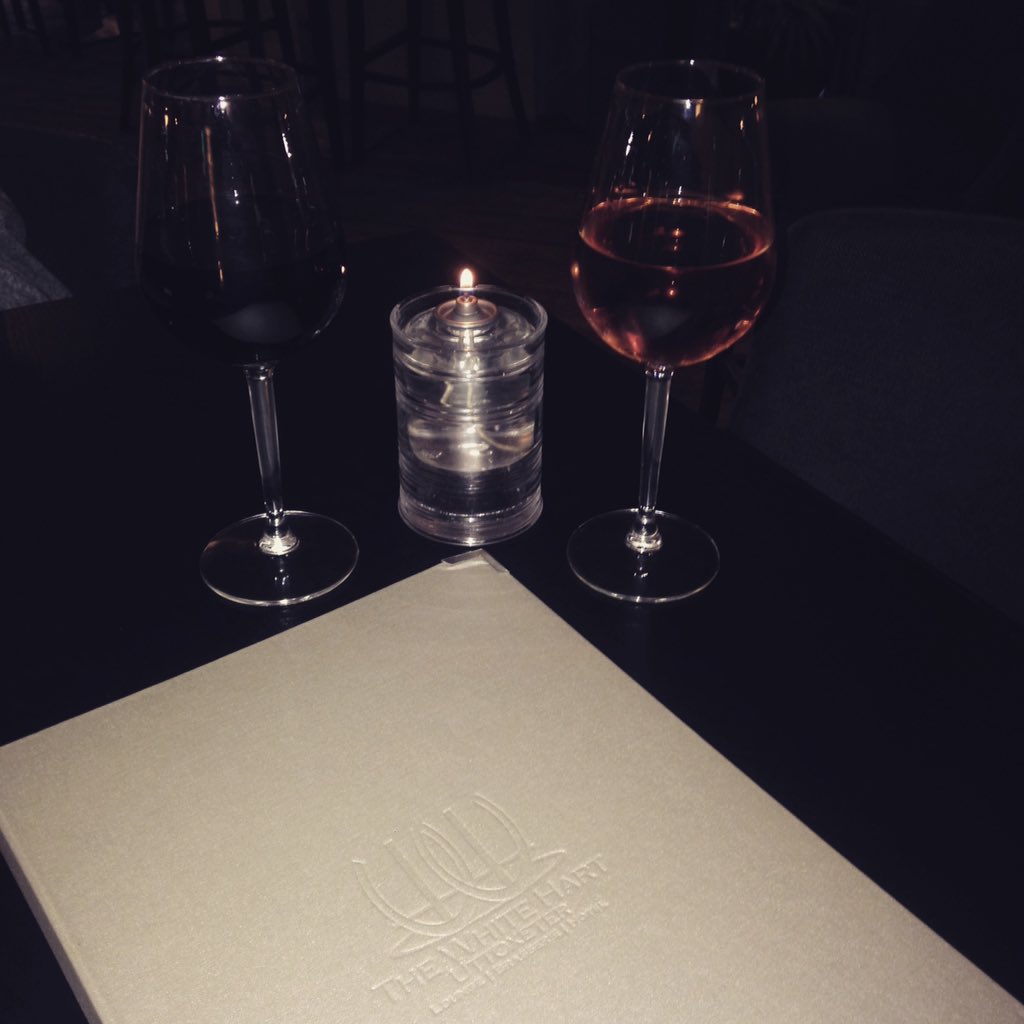 charlesjworrall's tweet photo. 🍷 @whuttoxeter https://t.co/GTQSwkoVaR