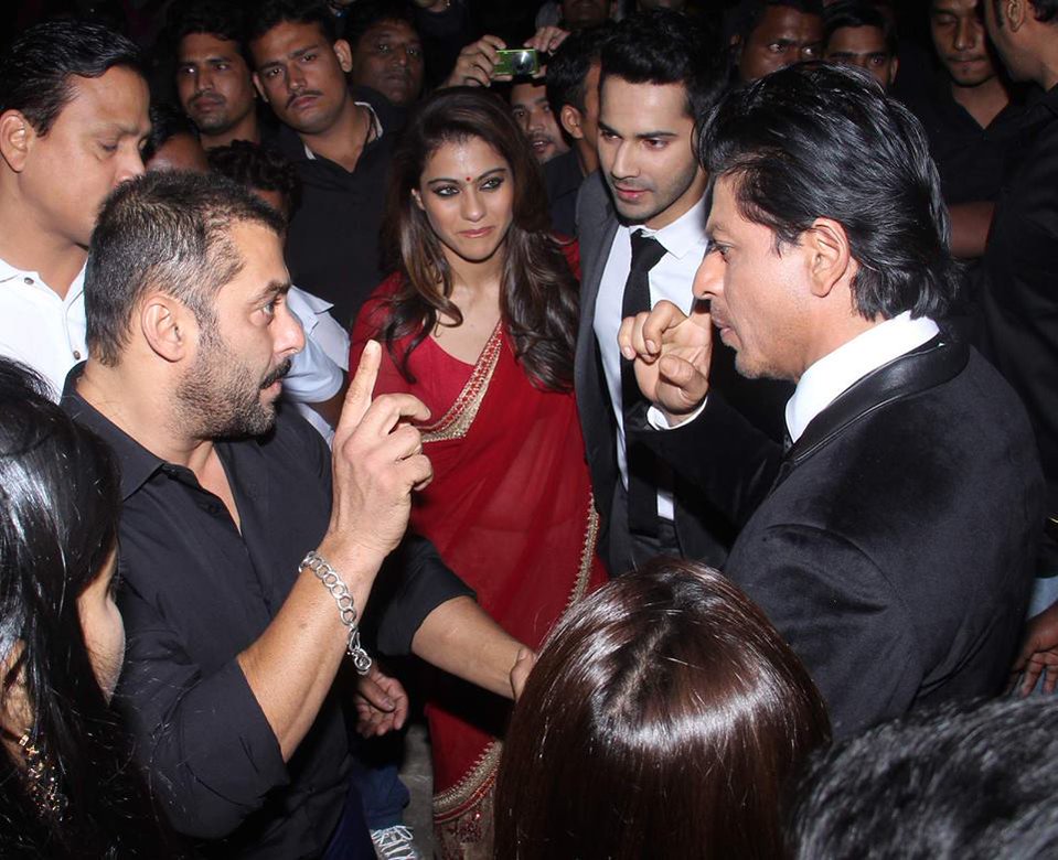 SALMANB30171218's tweet photo. Learning from my bestest friend shahrukh https://t.co/kvj9drqcmB