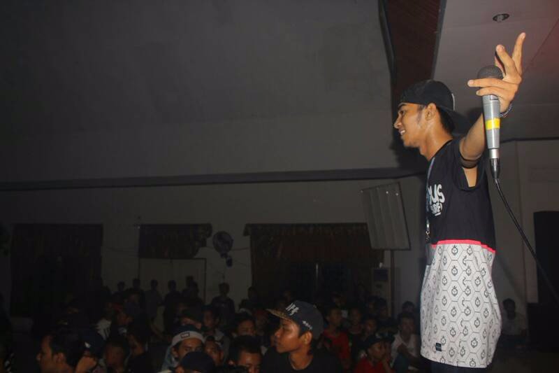 Posisi vokal kemari di isi oleh Saudara kami Echa vokal dari #meeva. Thanks coy . 📷 by @zowel23_