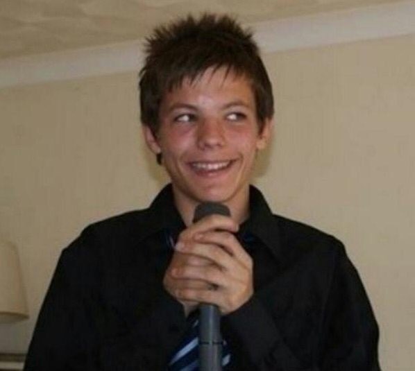 softgliampse's tweet photo. CAN PUBERTY HIT ME LIKE IT HIT LOUIS TOMLINSON

#HappyBirthdayLouis https://t.co/ZXTXmjoSnw