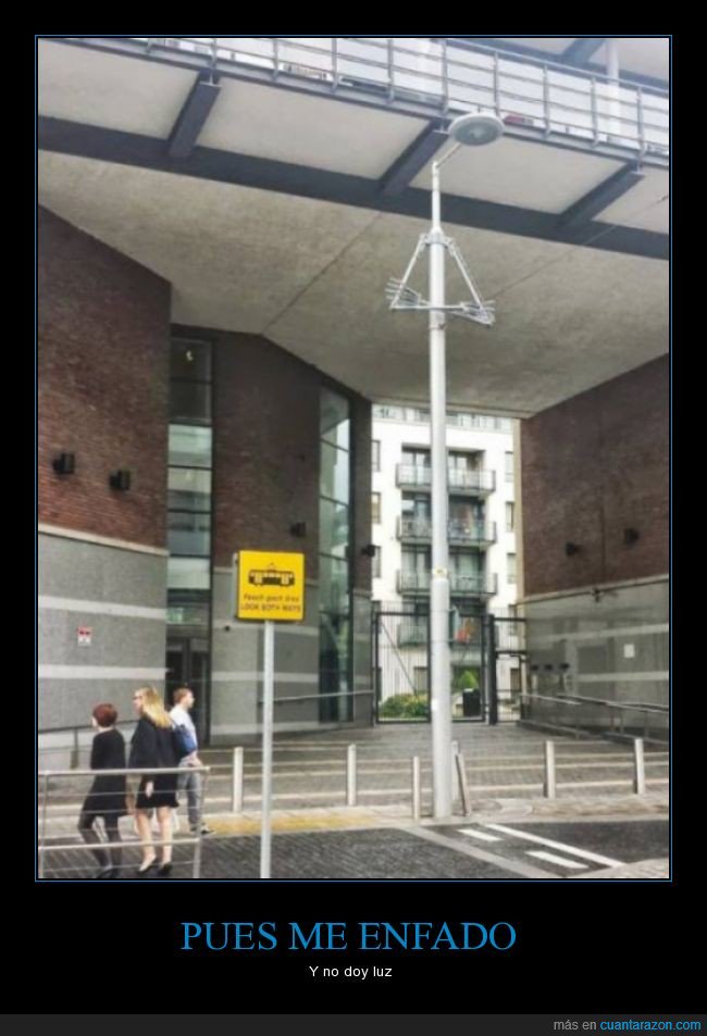 cuantarazon's tweet photo. La típica rabieta de farola... https://t.co/jVM5nEP6We https://t.co/fk0UCLDshb