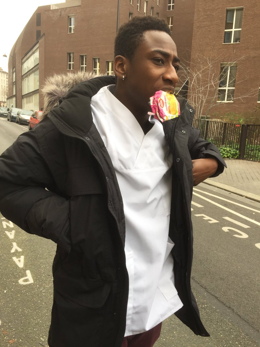 SkizzFamily's tweet photo. Quand tu n’as plus de jus et que tu as faim ! 😝 #SKIZZFAMILY https://t.co/tSMr2dwQKE