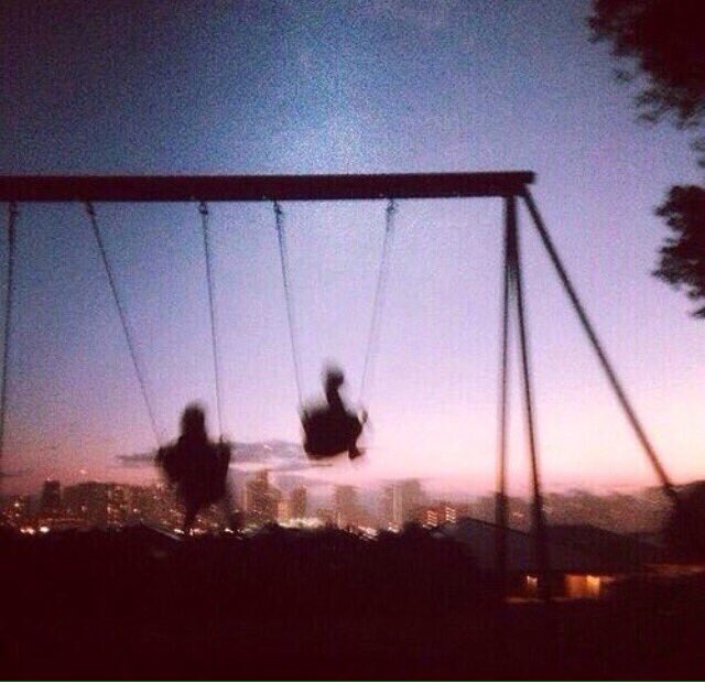liloudine37's tweet photo. Rien n'est plus vivant qu'un souvenir 🎇🔐🙇🏼 https://t.co/snppc4cQUe