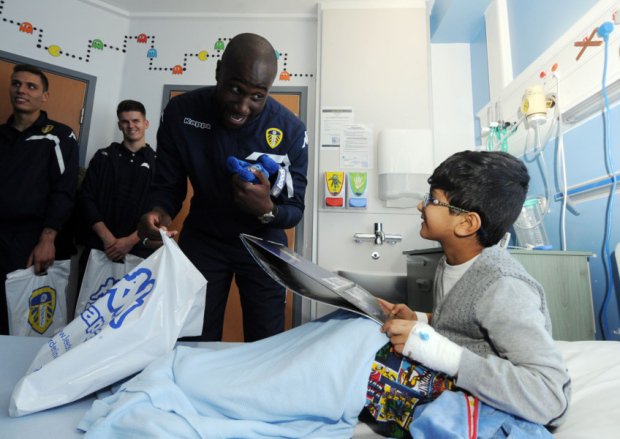 PhilHay_'s tweet photo. Sol Bamba. There's probably no-one in the world he couldn't cheer up https://t.co/KNMY4PoAfD