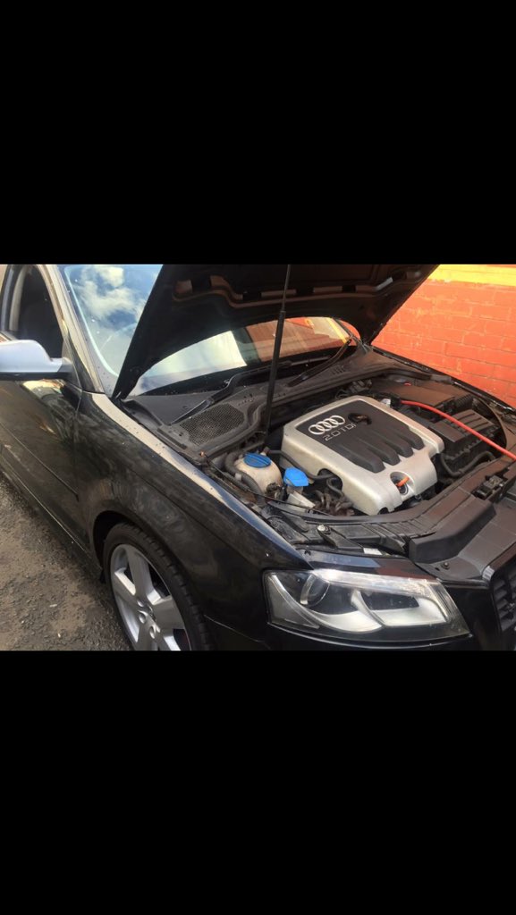 EngineCarbon's tweet image. Second stop of the day in preston with the vivaro van then next up in Manchester Audi A3 sport back 🚙💨🏁