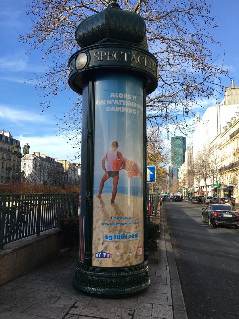 onteniente_f's tweet photo. Paris est aux couleurs de #camping3 bisous https://t.co/FViR8awd6M