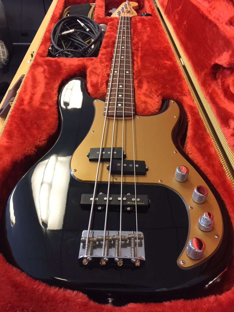 Athenshollow's tweet photo. At work admiring my beautiful new @Fender tweed case and my @Fender P-Bass Deluxe. #fenderinstruments #snarktuners https://t.co/jB6SdDlNhl