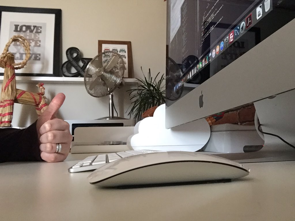 jeaniusdesign's tweet image. What do you mean it's nearly Christmas? #stillcoding #webdesign #html #php #jQuery #wordpress #worcestershirehour