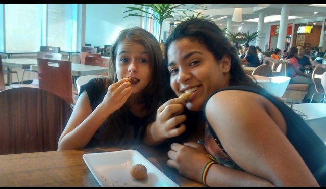 GCarool's tweet photo. Caraaca ! Sdds ❤️ Gabii 😍😔
#De2014
#NiverDeGabi k https://t.co/tku71VDA2D