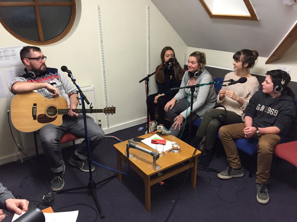 Playing live on the Gift FM tonight <a href="/danlank/">Dan</a>