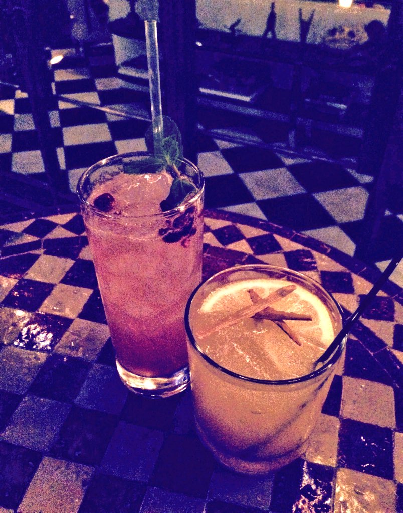 BlackLABVenture's tweet image. #holiday cocktails last night #Hollywood #LABEvents #drinkme @HeatherStormLA