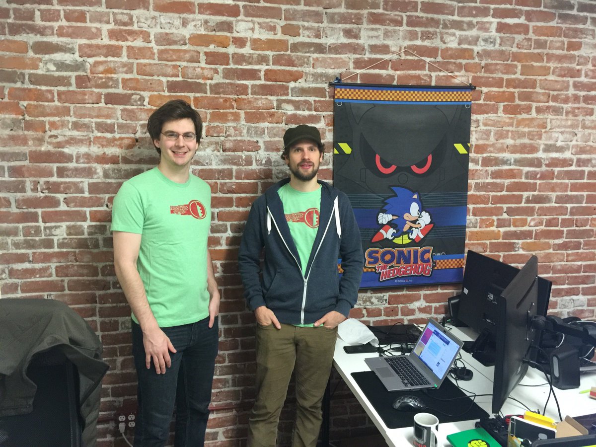 MajorMagnet's tweet photo. Oops! We did it again. #samesies #sameTshirt https://t.co/yqGUzudQ1C