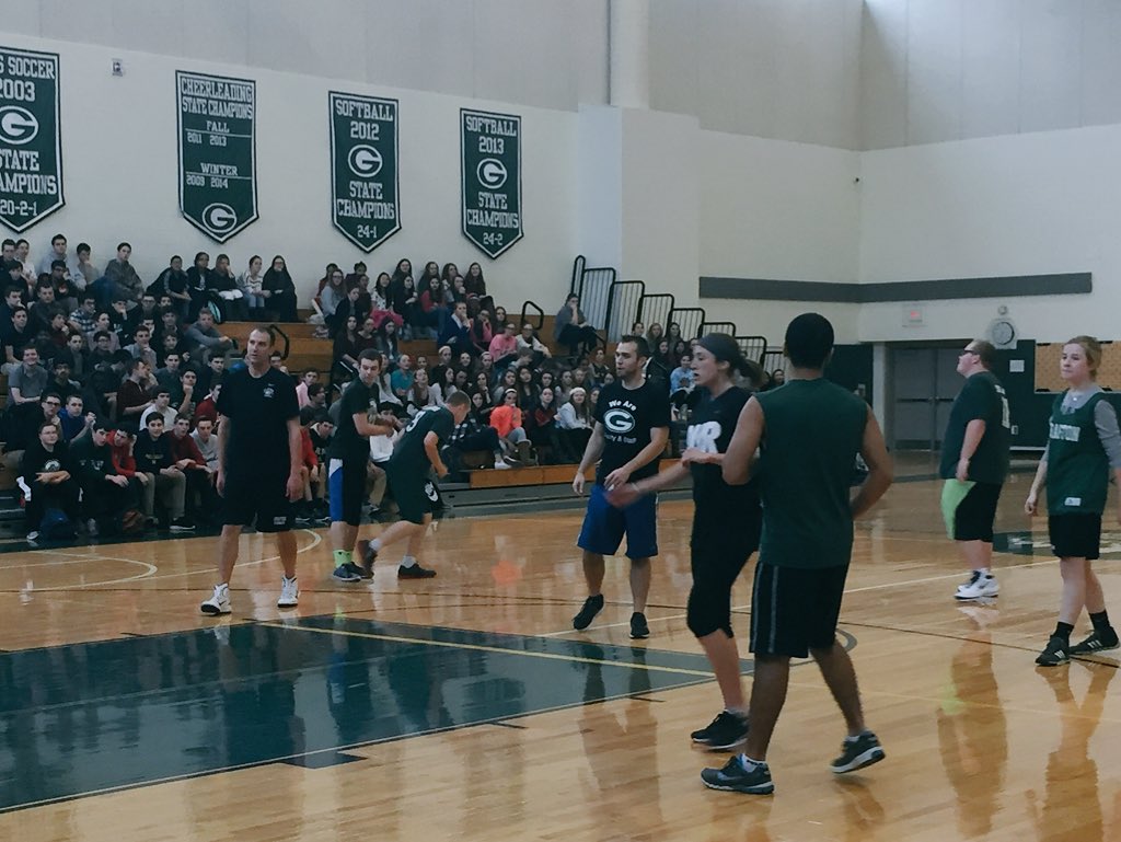 Grafton_HS's tweet photo. GHS faculty vs student basketball game! #ghscommunity #ghsfun https://t.co/dz0y36oh4q