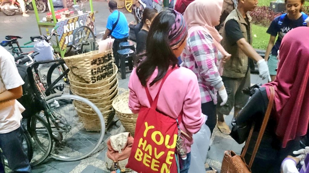RA_isnaeni's tweet photo. Aksi bareng lagi kita @Ve_Brianna @maulana_desert ;) https://t.co/DRsFDwtmfp
