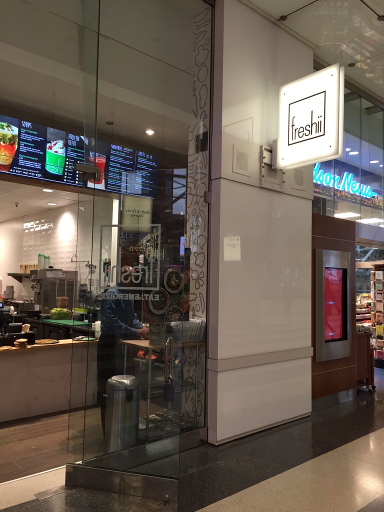 TaruneToon's tweet photo. #HowDoYouFreshy @thebirthdayboys @freshysburgers @freshii https://t.co/tRZxttgflT