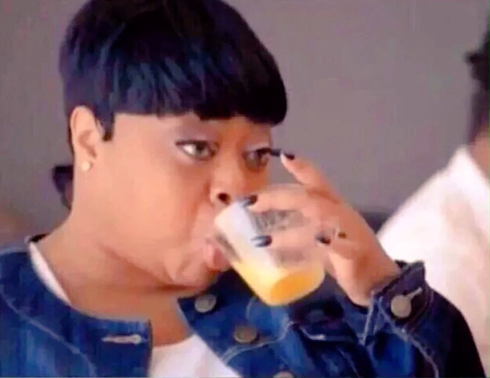 brittnashe's tweet photo. "Where's your christmas spirit?"
"...Gone, just like your edges." ⚠⚠⚠🔥 #ChristmasClapBack https://t.co/3NchVgmM2I