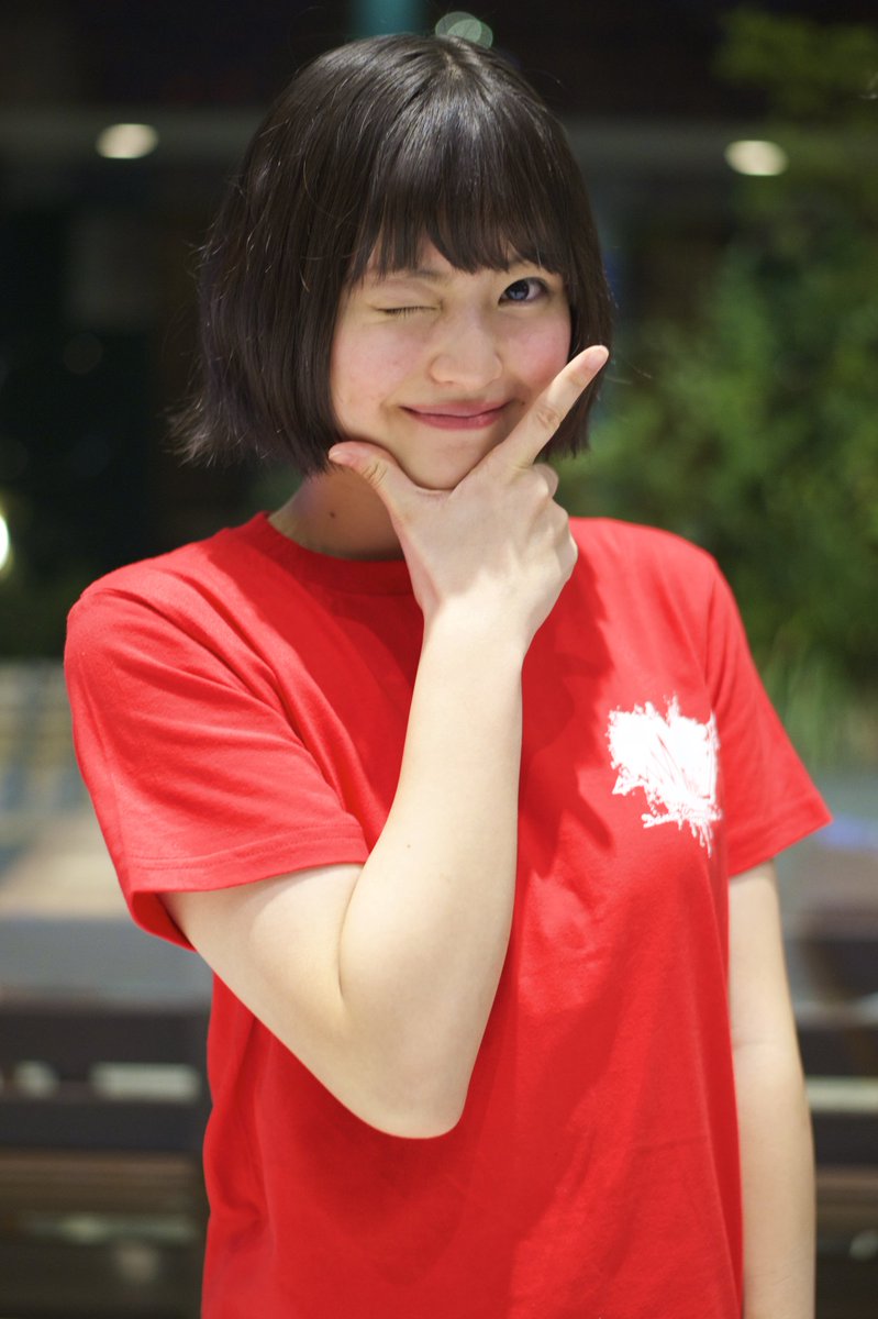 太陽 Twitterissa １年９ヶ月ぶりに舞台に立つ姿は最高だった ８公演全て観ることができて とても幸せな５日間でした どんなアイドルよりも １番好きな娘を観るのが最高に幸せだなと思ったよ 吉川日菜子は これからも永遠の１推しさ 15 12 19 23 T Co
