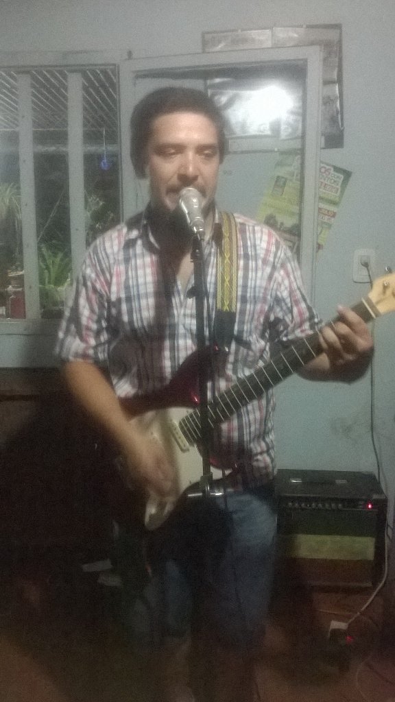 Caravanabolivar's tweet photo. #Ahora Seguimos ensayando para vos! #LaCaravana #Reggae https://t.co/tjMN5AlVZ8