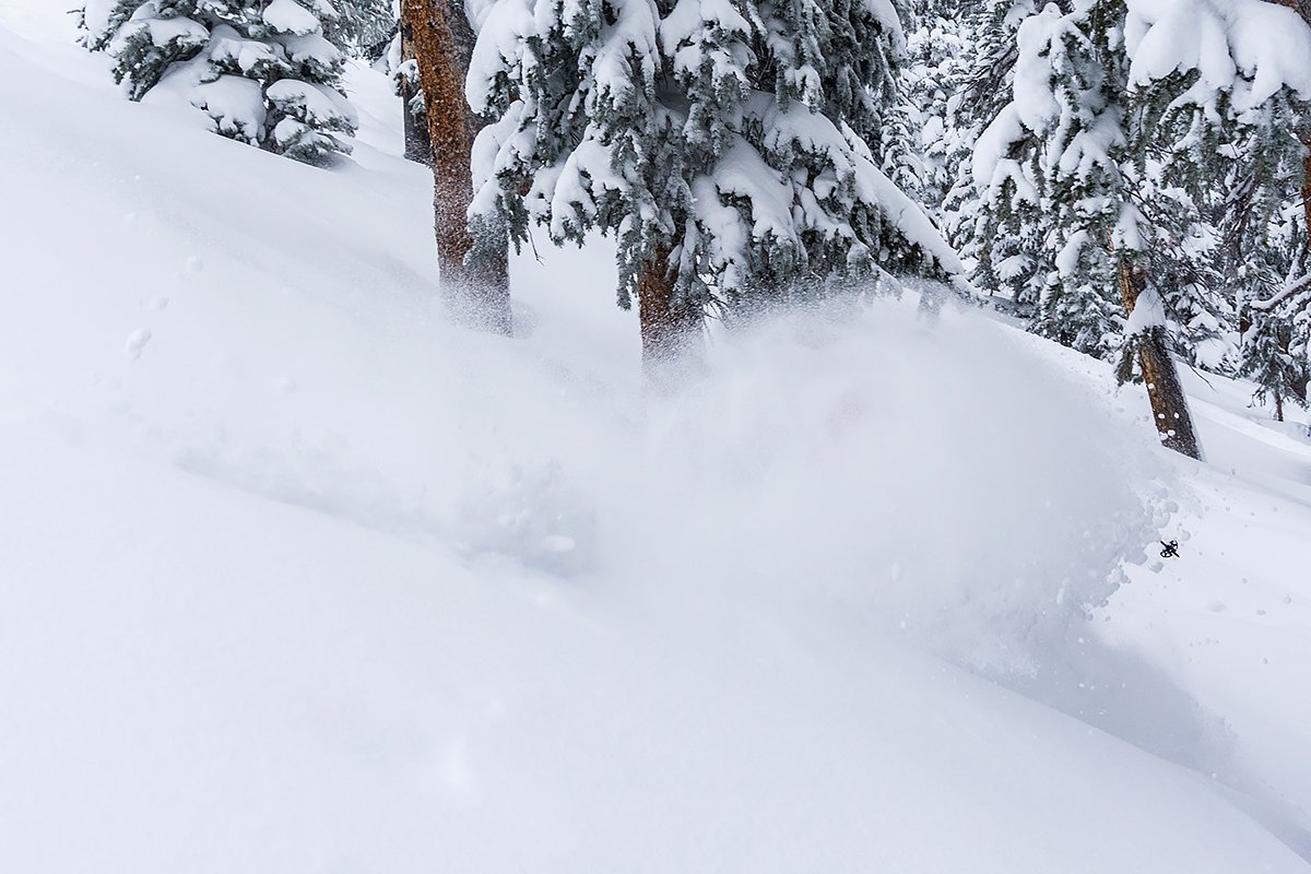 VisitTelluride's tweet photo. Yes there is a skier in there buried in 11"of new snow (storm total 18" in 3 days). photo by @ryanbonneau #telluride https://t.co/Q8ws3vsAPy