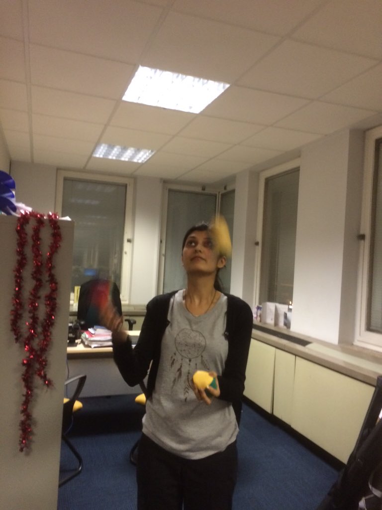 LiZPar11's tweet photo. @AHintOfLimeVP #GIANTstocking hard to snap this trick but we did it together yay #Hrguk https://t.co/t9cIDdhOA2