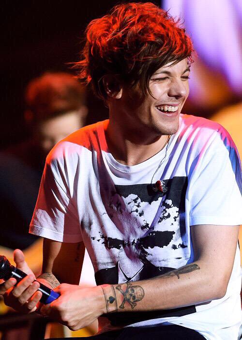 koto_cotoLove1D's tweet photo. #DirはRT
#LouisHappyBirthday 
#RTしたDirさん全員フォロー https://t.co/94APr0P3uZ