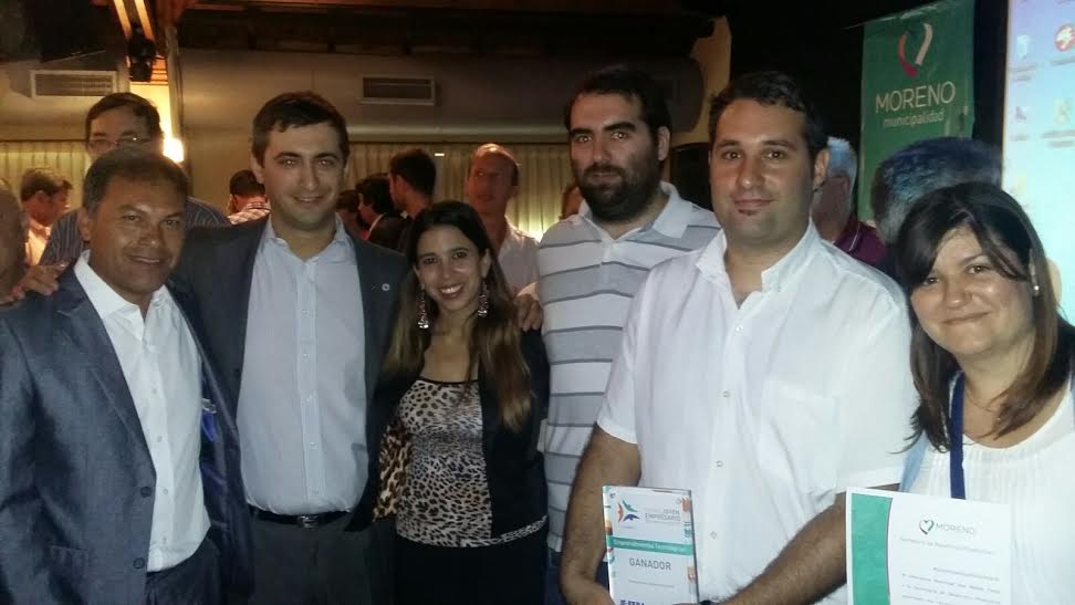 JEFEBAOk's tweet photo. @WalterFesta1 reconociendo finalistas #PJEB Gon Robles @HOMEINTELLIGENT y Ramiro Rinaldi @Spirit_ARG cc @jovenesUEM https://t.co/shg1qopGZA